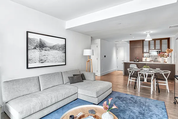 Rented by Extell Marketing Group LLC | media 12