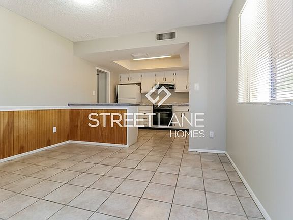 5th image of 4544 W Sierra St