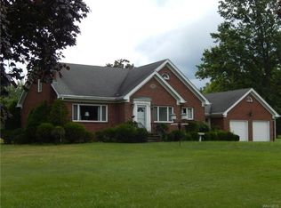 4613 Parker Rd, Hamburg, NY 14075