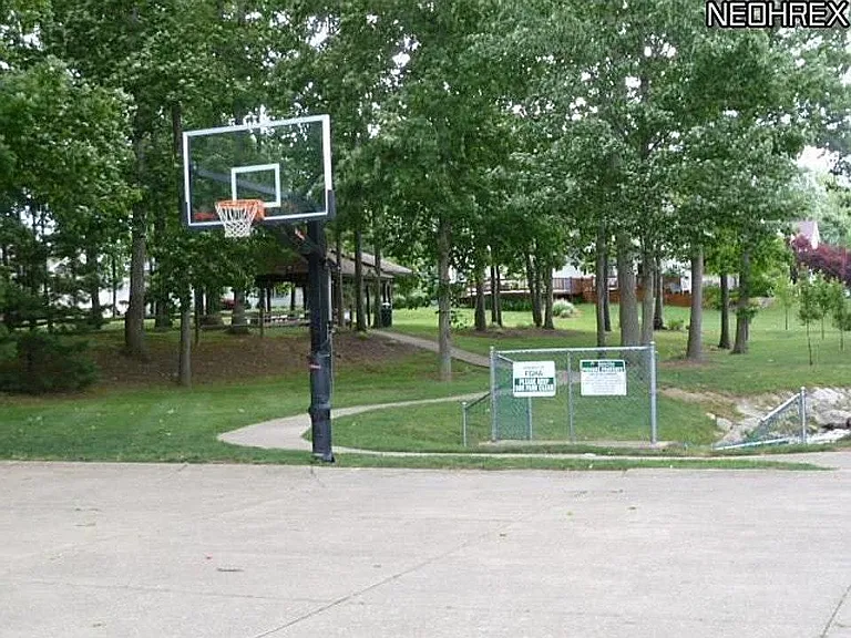 16477 Forestwood Dr — Photo 25