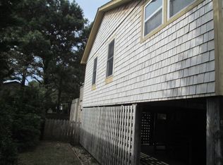 702 Clamshell Dr, Kill Devil Hills, NC 27948