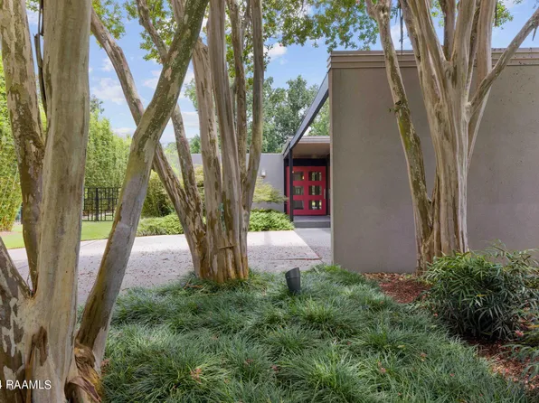 323 Beverly Dr, Lafayette, LA 70503