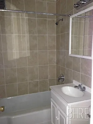 Rented by Brooklyn Heights Real Estate Inc | media 18