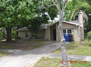 8610 Wood Ridge Rd, Tampa, FL 33619