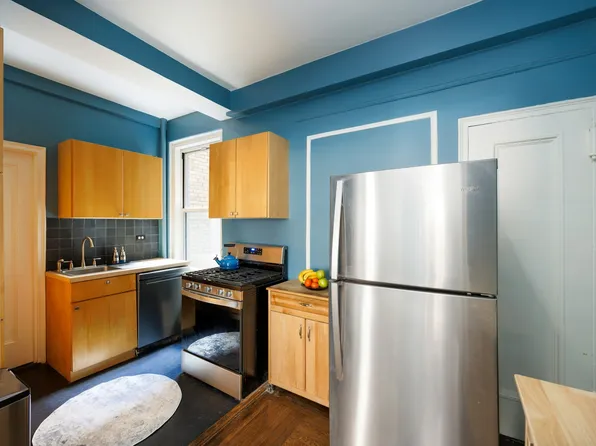 269 West 72nd Street image 4 of 7