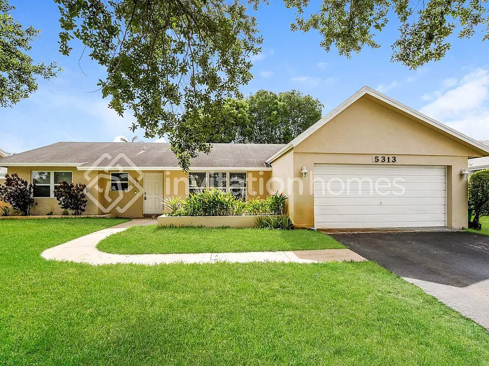 5313 SW 118th Ave