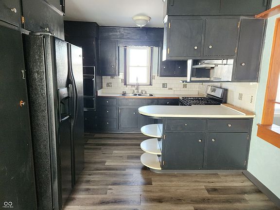 5th image of 3128 Fletcher St