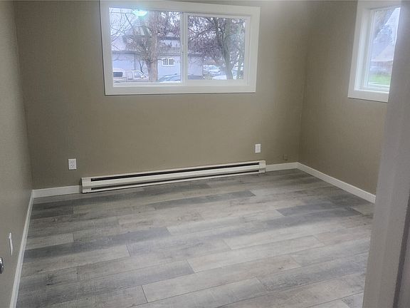 2nd image of 434 Sprague