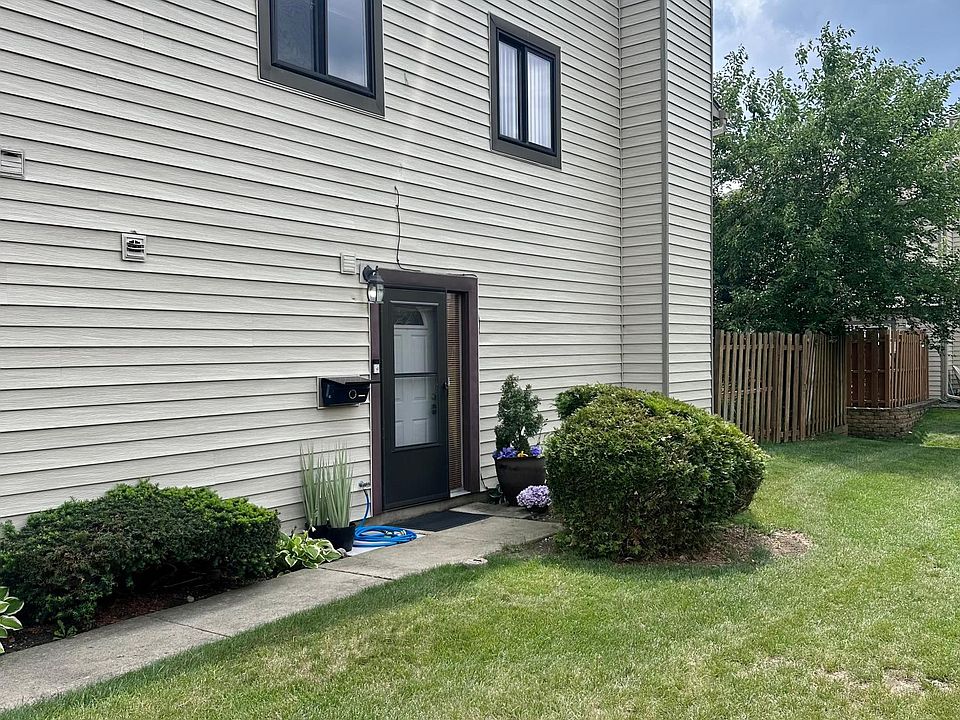 1st image of 6330 Hathaway Ln