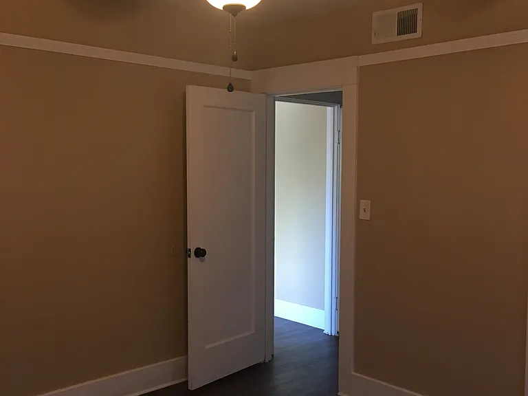 1448 Ash St — Photo 7