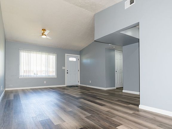 4th image of 8918 Elmcreek Dr