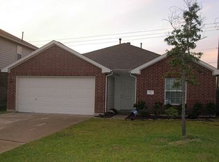 1111 Rosebay Rd, Baytown, TX 77521