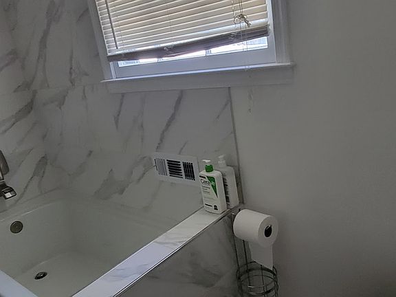 5th image of 1909 Agate Dr #3