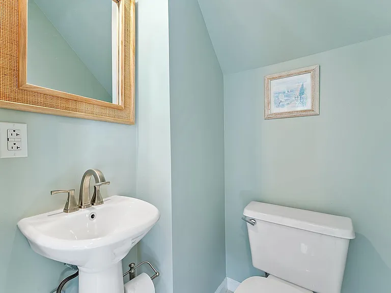 2905 Fairway Dr N — Photo 38