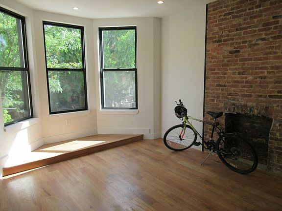 5th image of 1051 Bergen St #2