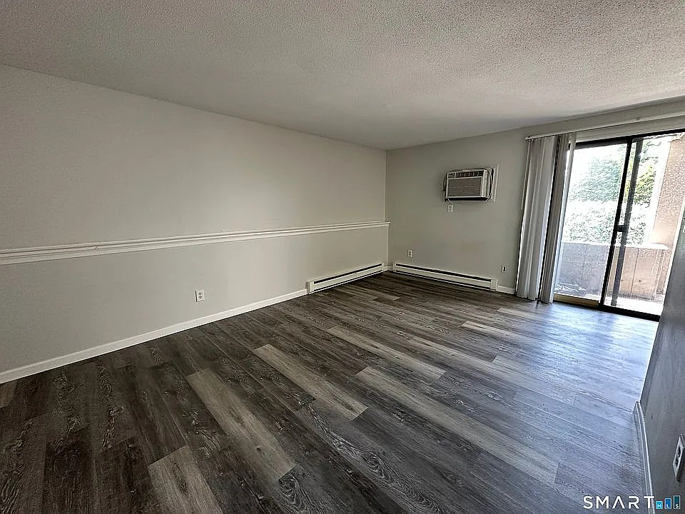 1 bed, 576 sqft, $1,450 — Photo 4