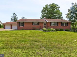 584 E Cypress St, Kennett Square, PA 19348