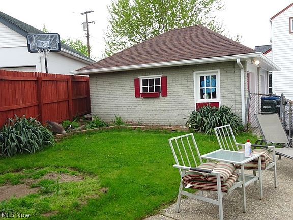 5th image of 4402 Woodway Ave