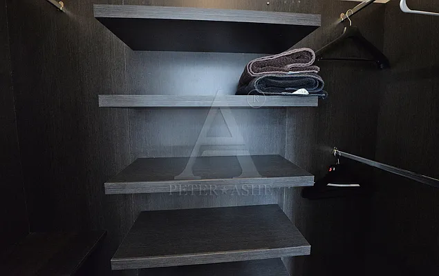 Rented by Peter Ashe | media 8