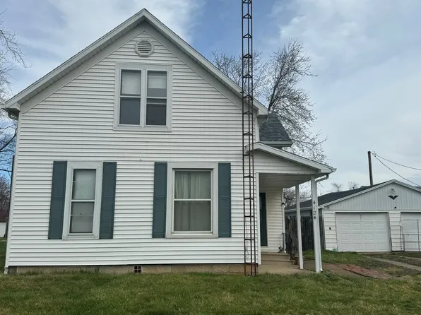 412 Main St, Wapella, IL 61777