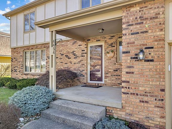 4th image of 4454 Lawson Dr