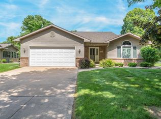 1032 S East St, Appleton, WI 54915