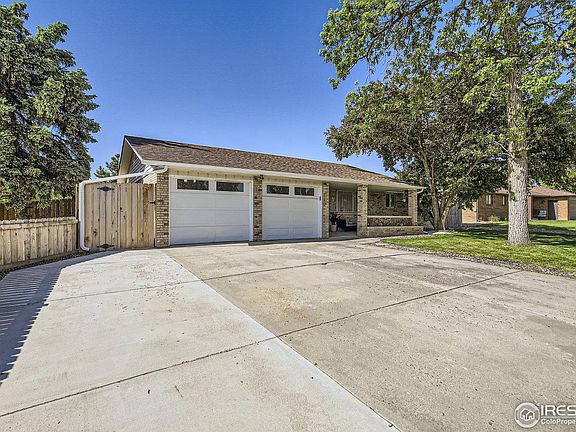 2nd image of 306 Juniper Pl