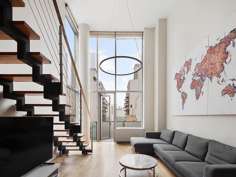 1st image of 464 W 44th St #Penthouse 6c