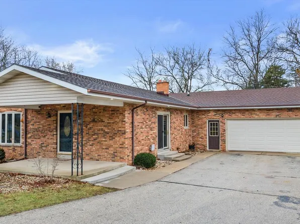 403 Elkhorn ROAD, Eagle, WI 53119