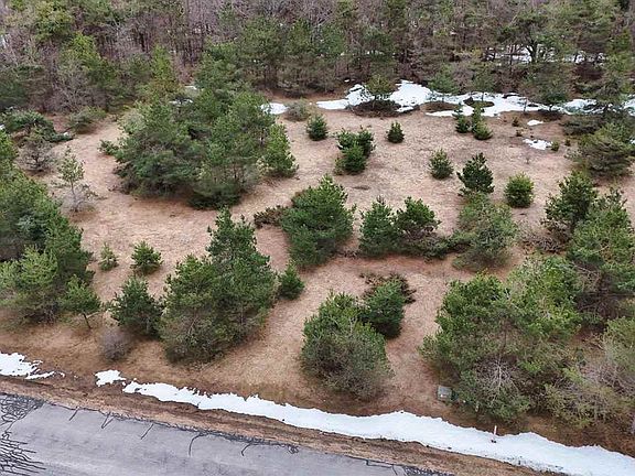 3rd image of 4495 Walker Rd