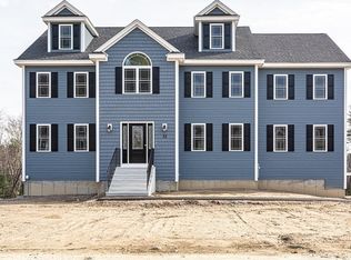 38 Fieldstone Ln, Billerica, MA 01821