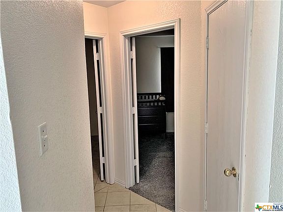4th image of 1401 Nina Dr