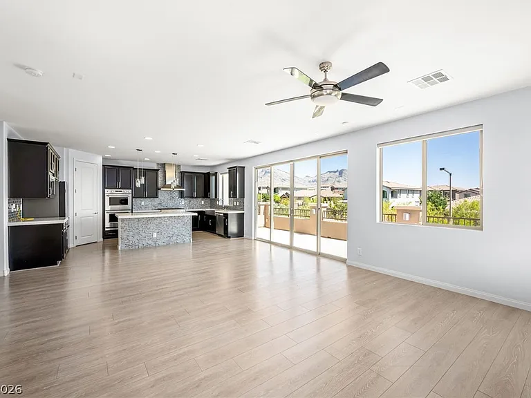 11914 Tres Bispos Ave — Photo 13