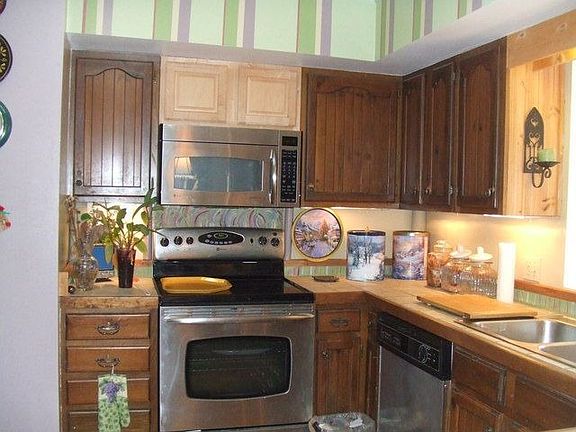 5th image of 1634 S Greenfield Ct