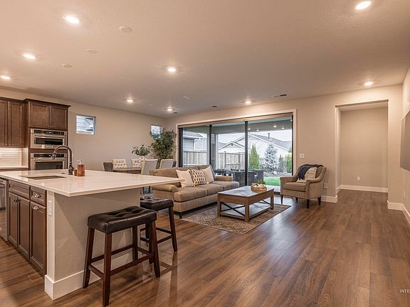 4th image of 11860 W Wellness Ln