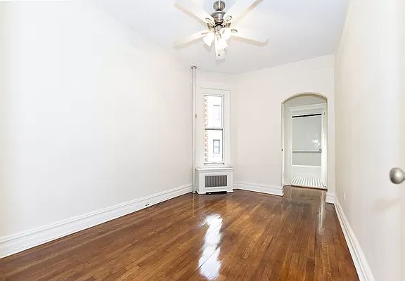 5th image of 166 E 78th St APT 4A