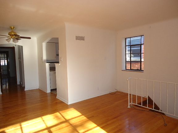 5th image of 6339A Sutherland Ave