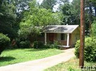 32 Pine Ln, Athens, GA 30601