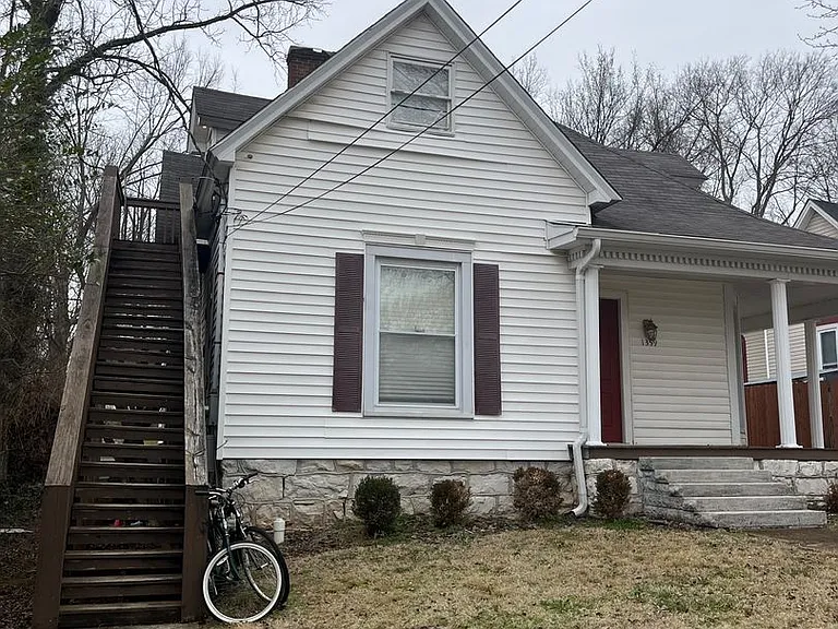 1359 High St — Photo 4