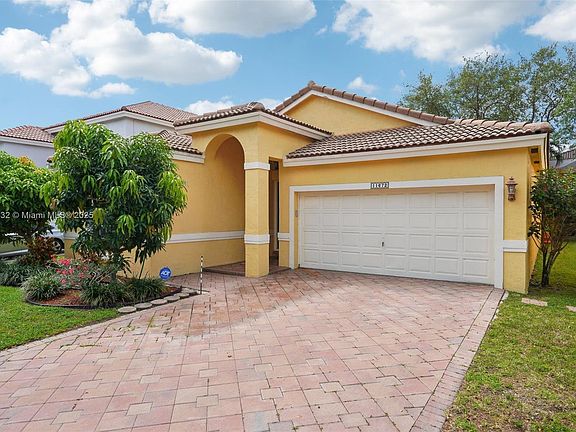 3rd image of 11672 NW 13th Mnr