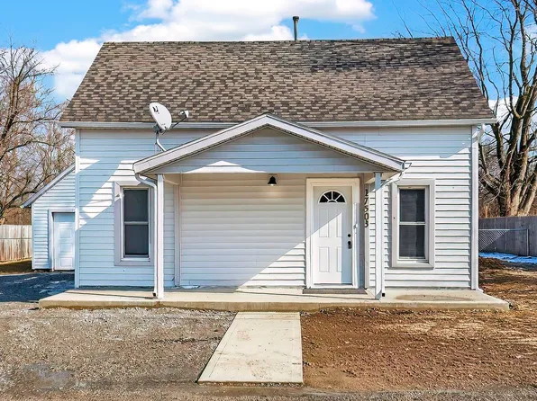 17503 Wayne St, Zanesville, IN 46799