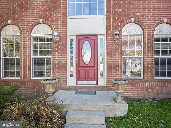 5th image of 400 Caribbean Ave