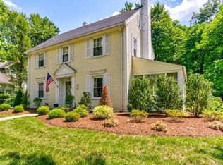 15 Converse St, Longmeadow, MA 01106