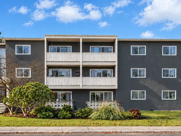 11901 222nd St, Maple Ridge, BC V2X 5V4