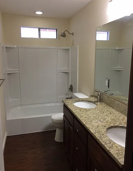 4516 Avenue C — Photo 5