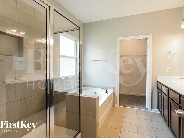 7009 Elm Crest Cir — Photo 14