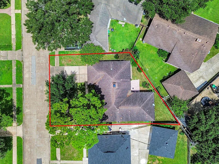 5954 Beaudry Dr — Photo 40