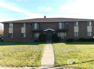 7452 N Granville Rd #1, Milwaukee, WI 53224