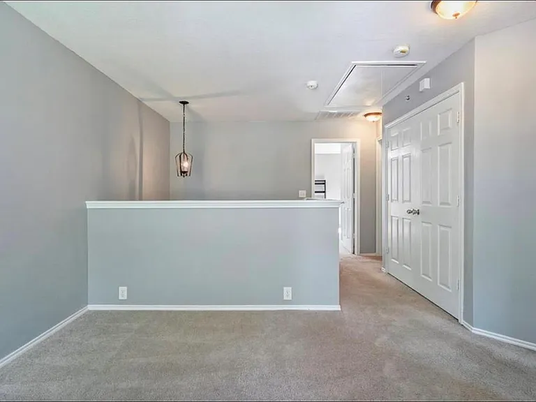 29705 Parliament Hills Dr — Photo 25