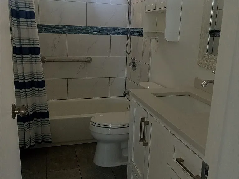 432 S Almansor St #C — Photo 6